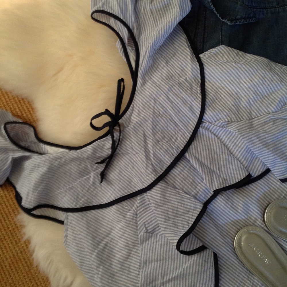 NWT -JCREW RUFFLE TOP - Picture 3 of 6